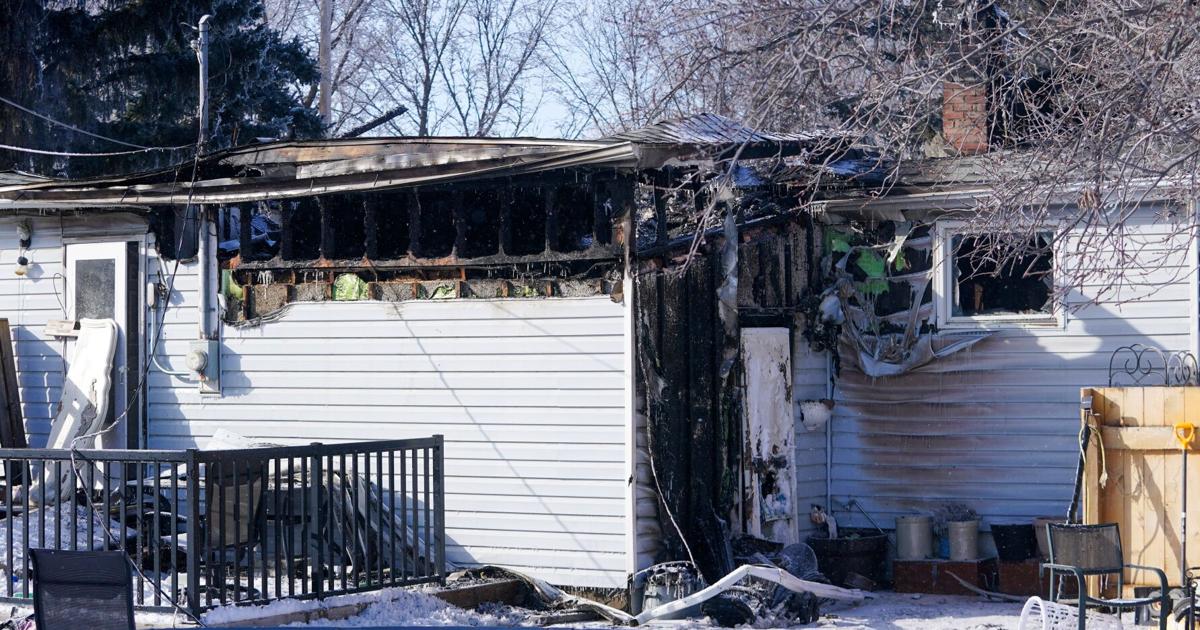 Three children, two seniors dead in Saskatchewan house fire [Video]