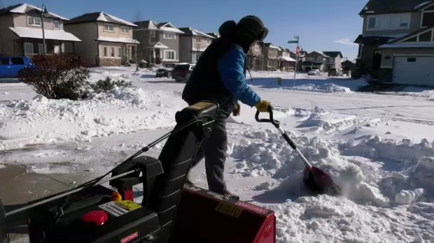Sask. first responder warns shoveling poses a risk to those with heart problems [Video]