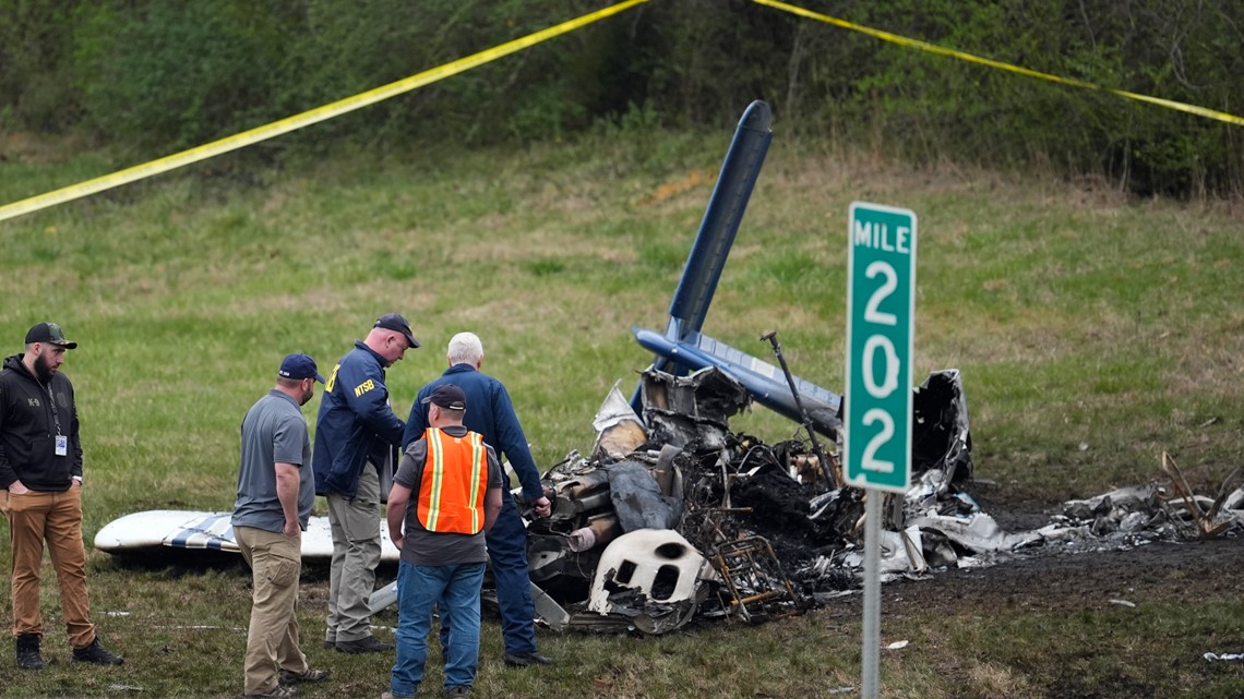 Canadian town mourns family killed in Nashville plane crash [Video]