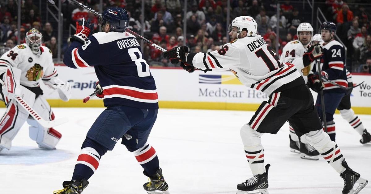 Capitals beat the Blackhawks 4-1 for another win that keeps them in the playoff race [Video]