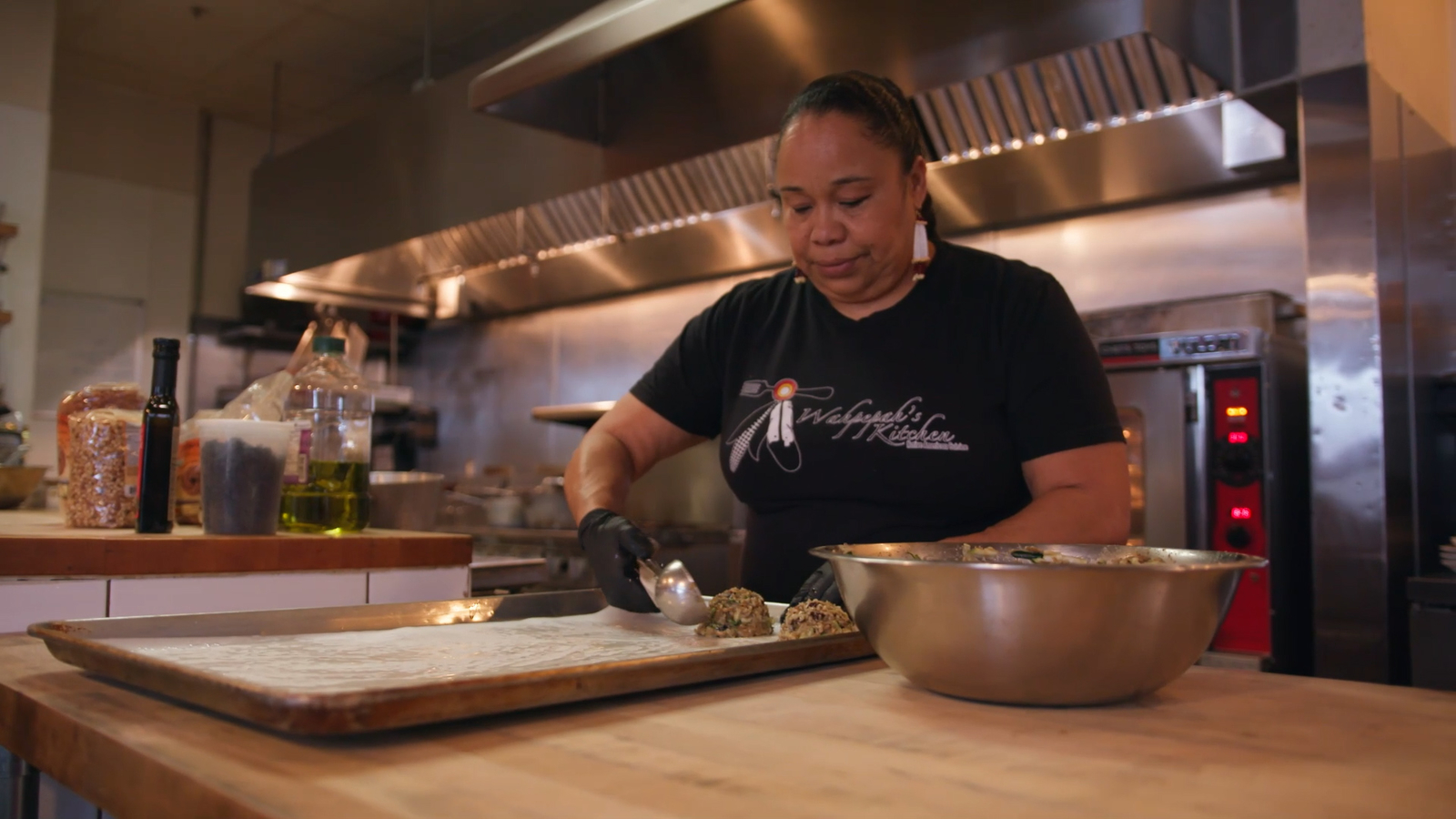 Chef Crystal Wahpepah, of Wahpepah’s Kitchen, puts indigenous foods on the map in Oakland, CA [Video]