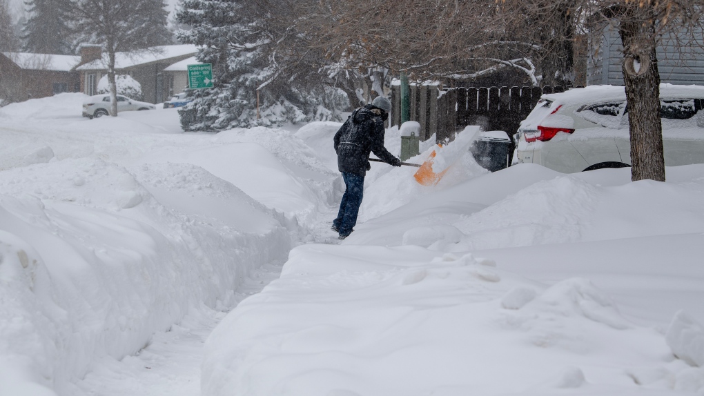 Residential street grading complete in Saskatoon following heavy snowfall [Video]