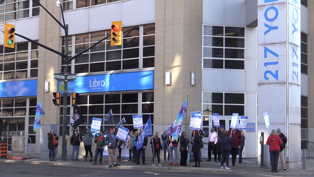 LCBO privatization sparks ‘day of action’ in London [Video]