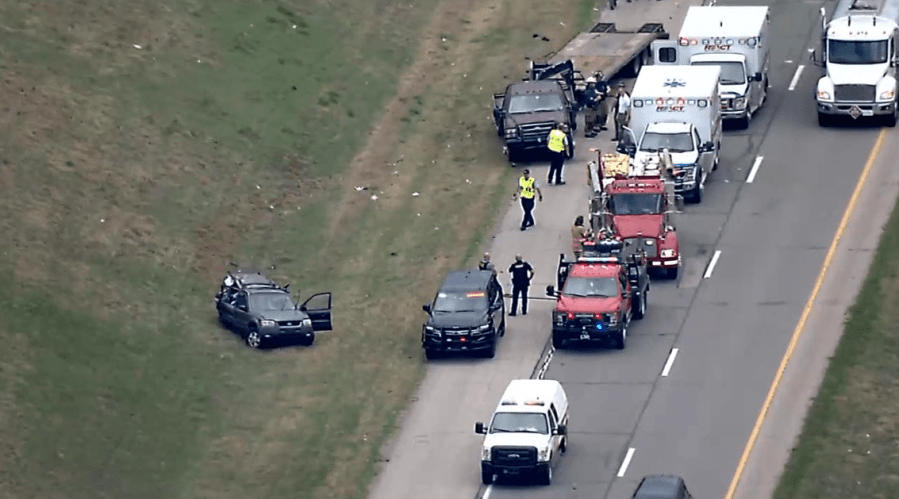Emergency crews respond to wreck on I-40 [Video]