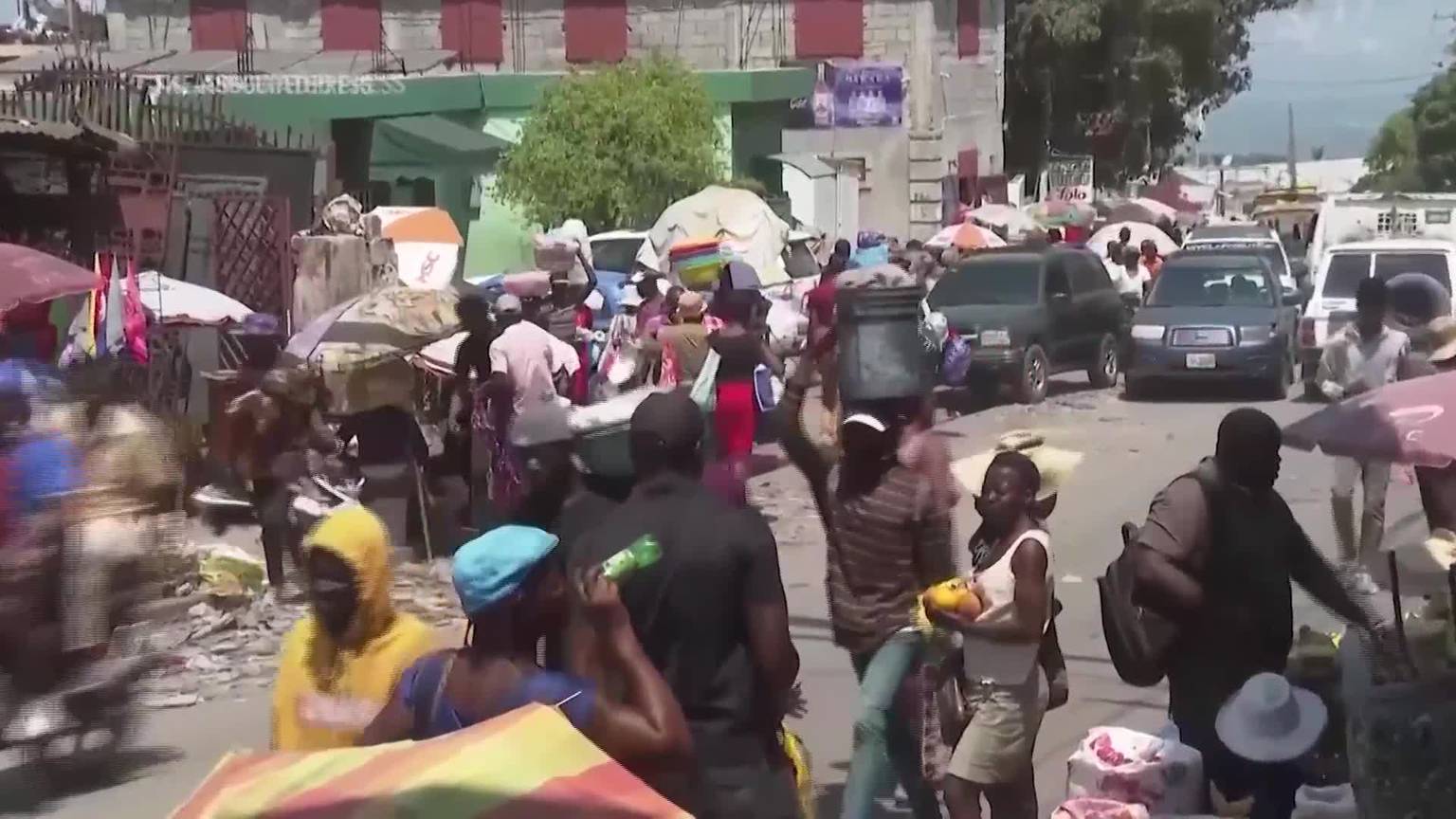 Video: Haitians resume daily life during break from violence [Video]