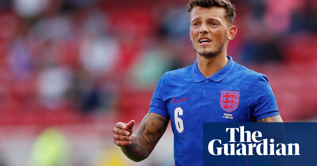 Southgate reveals Ben White snubbed England call-up video | Football