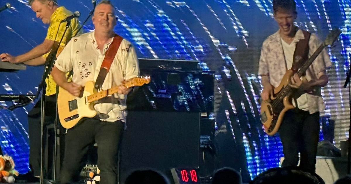 Barenaked Ladies to play Lincoln’s Pinewood Bowl in September [Video]