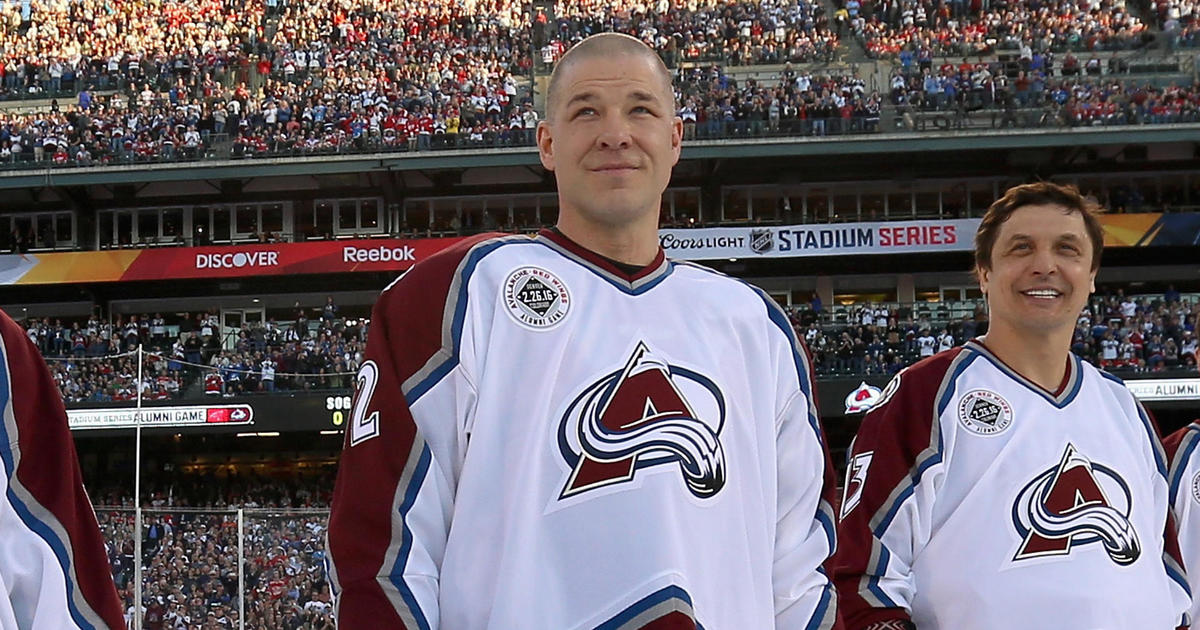 Former Colorado Avalanche player Chris Simon dies, teammate Joe Sakic says he will be “sorely missed” [Video]