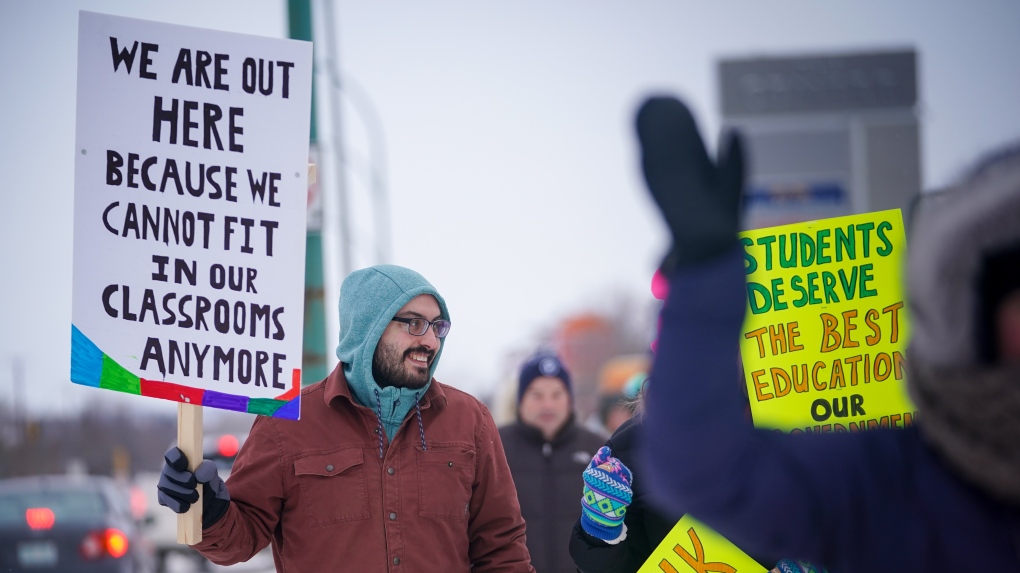 Sask. teachers expand strike action set for Friday, include three more divisions [Video]