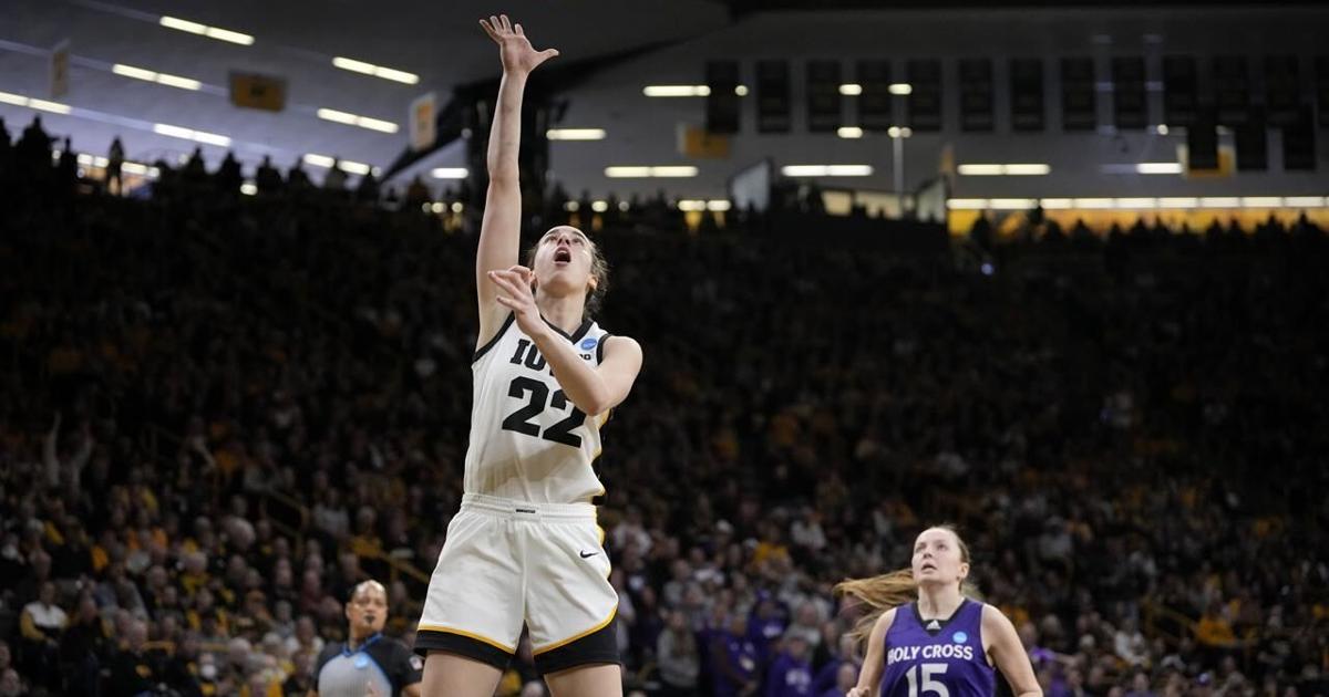 Caitlin Clark and Iowa’s top-ranked offense to face West Virginia’s turnover-hungry defense [Video]