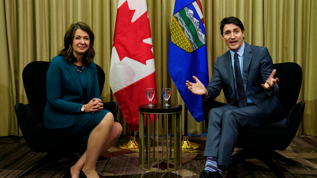 Danielle Smith, Ottawa sparring over carbon tax [Video]