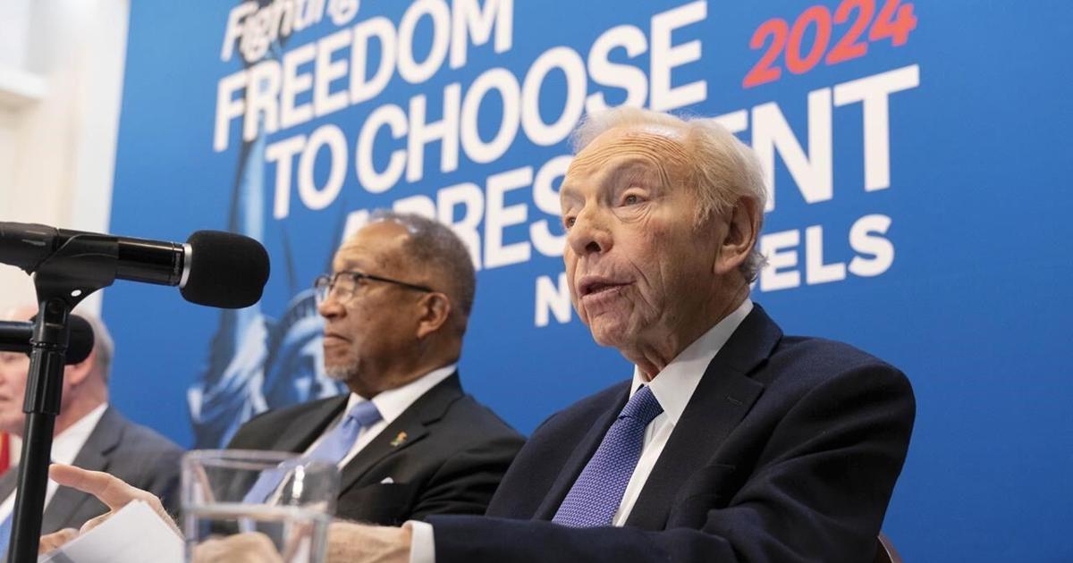 Joe Lieberman’s death leaves a hole at No Labels as it tries to recruit a 2024 third-party candidate [Video]