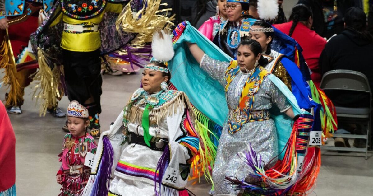 Seven Arrows Powwow celebrates Native American culture [Video]