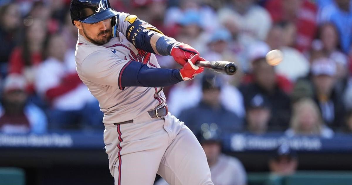 Braves rally for seven in the eighth to begin defense of NL East crown with 9-3 win over Phillies [Video]