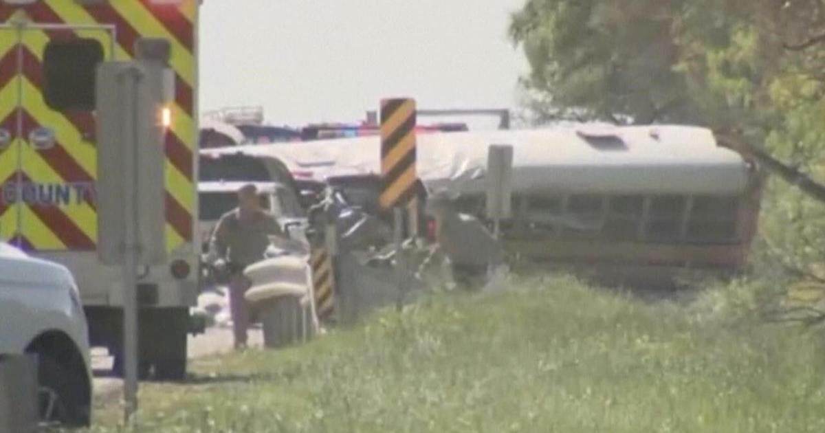 Truck driver charged with criminally negligent homicide in fatal Texas bus crash [Video]