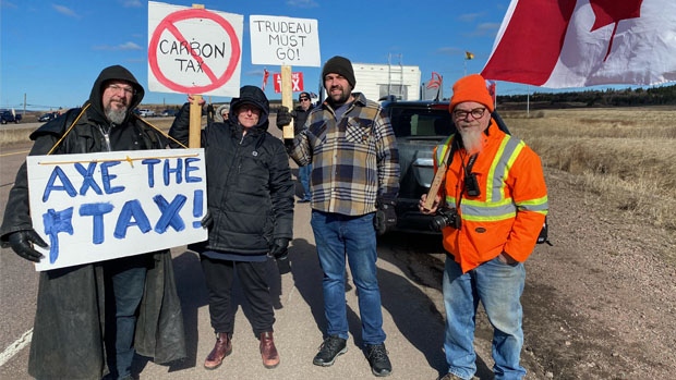 Highway reopened at N.B.-N.S. border crossing after carbon tax protest [Video]