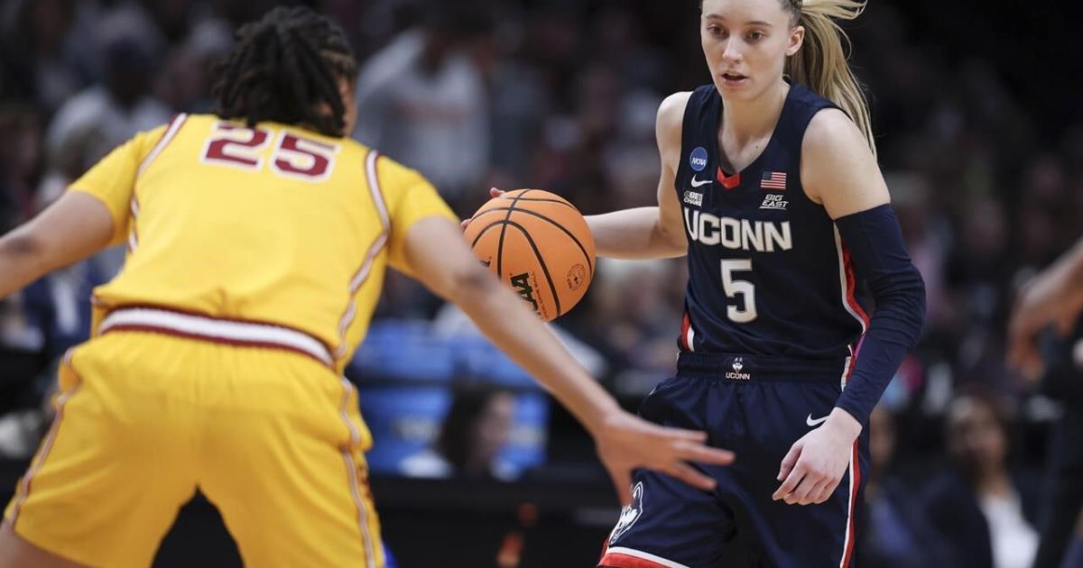 Paige Bueckers lifts UConn back to the Final Four with 80-73 win over JuJu Watkins and USC [Video]