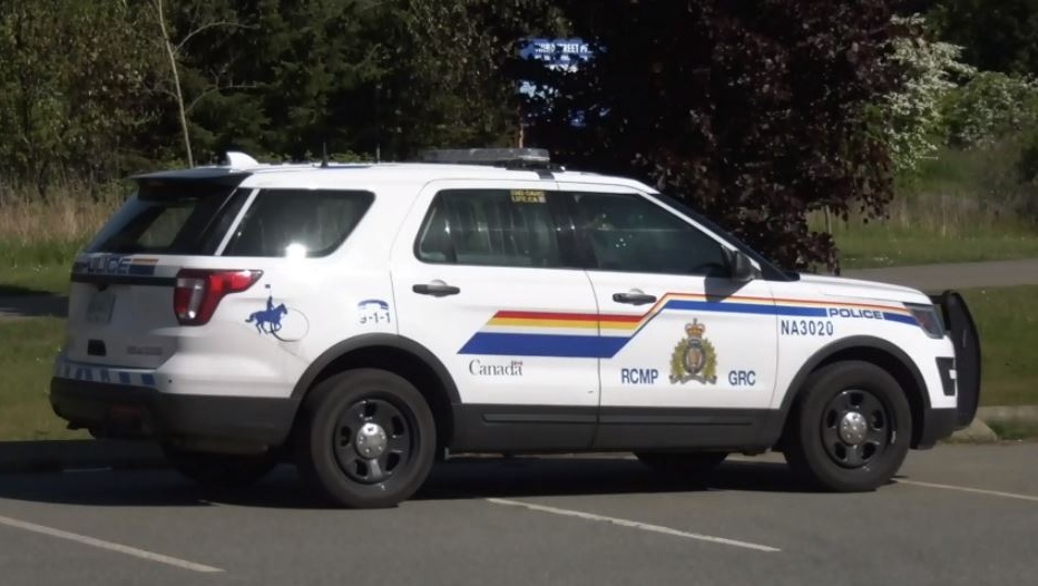 Stolen truck recovered in Nanaimo, suspects charged [Video]