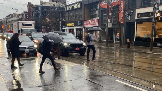 Weather in Toronto: Rain and wind to continue April 3 [Video]
