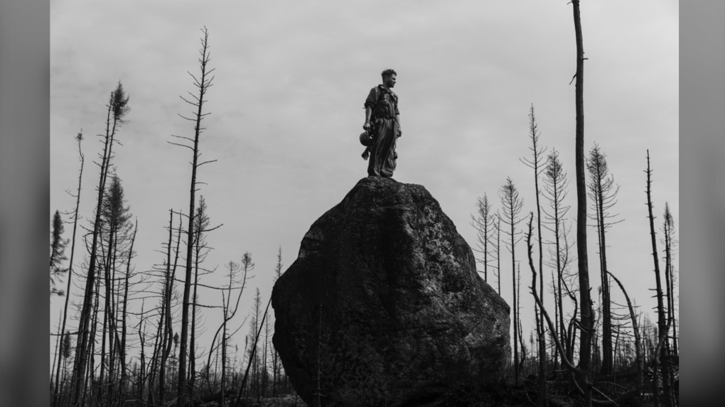 Quebecer wins World Press Photo award for wildfire [Video]