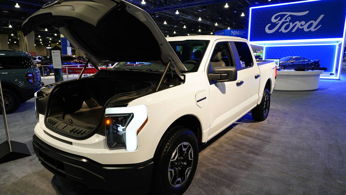 Ford to delay production of new electric pickup and large SUV as US EV sales growth slows  Boston 25 News [Video]