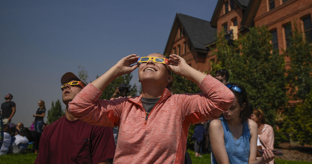How often total solar eclipses happen  and why today’s event is so rare [Video]