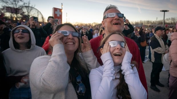 Canadians describe taking in total solar eclipse [Video]