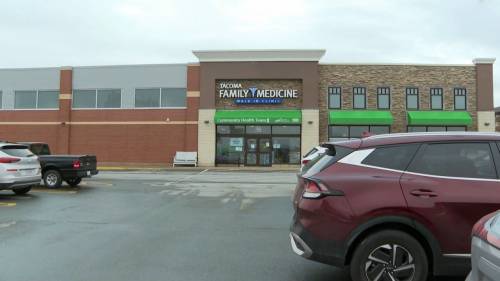 Patients concerned after Dartmouth, N.S. walk-in clinic announces it is closing [Video]