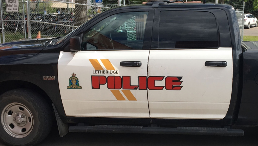 Lethbridge police arrest armed man on Mayor Magrath Drive [Video]