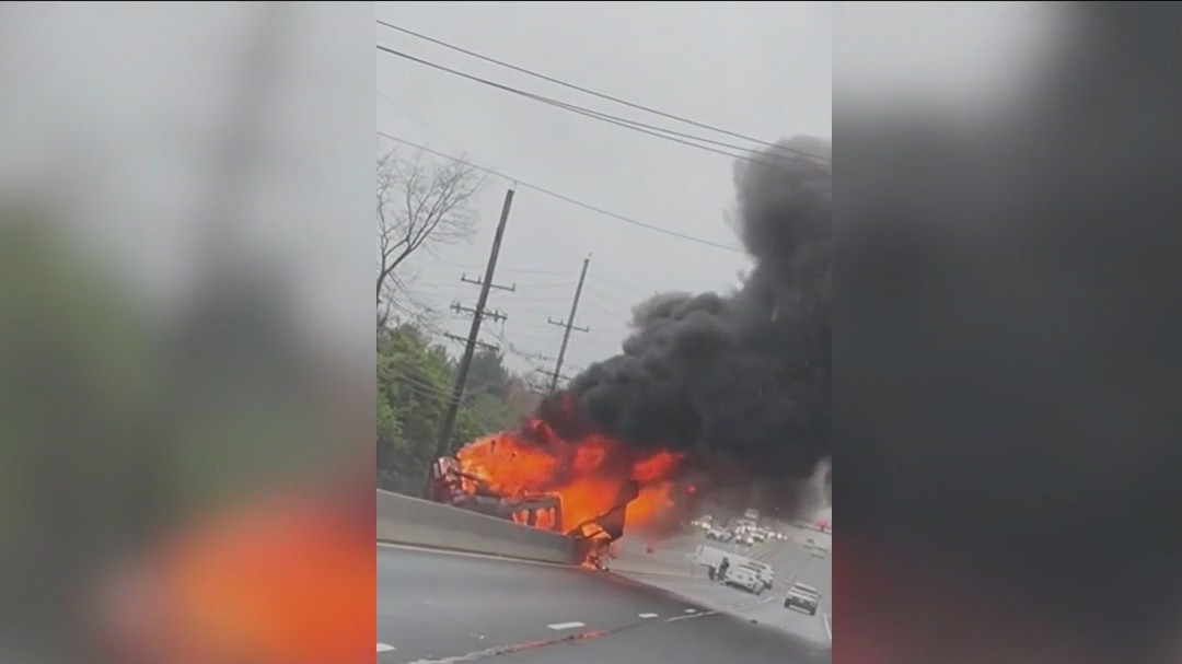 Fiery crash in South Brunswick leaves 3 dead [Video]