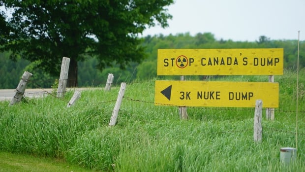 In an Ontario town split over a nuclear dump site, the fallout is over how they’ll vote on the future [Video]