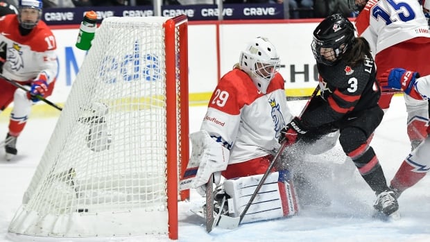Canada to face archrival U.S. in women’s world hockey championship final [Video]