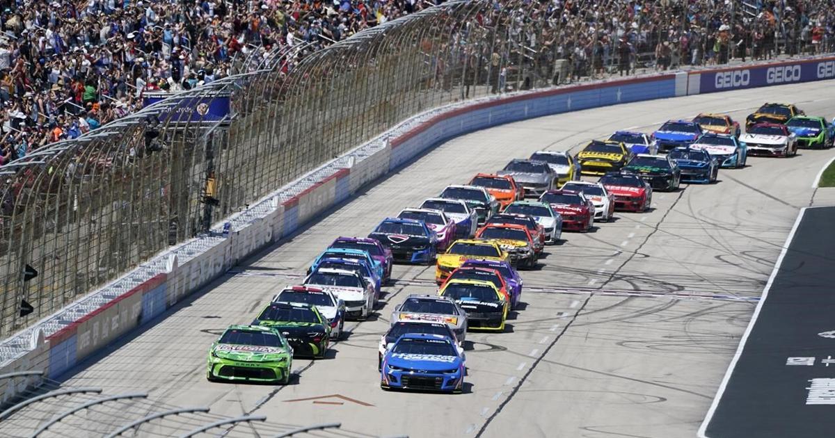 Chase Elliott ends 42-race winless streak with overtime victory in NASCAR Cup race at Texas [Video]