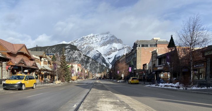 Banff pedestrian zone decision overturned by petition [Video]