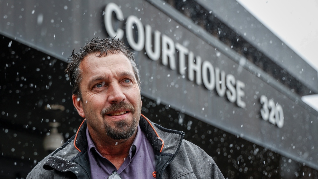 Jurors hear closing arguments in Coutts blockade trial [Video]
