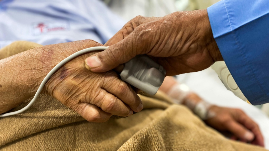 Quebec to create seniors-focused mini-hospitals to relieve ERs [Video]