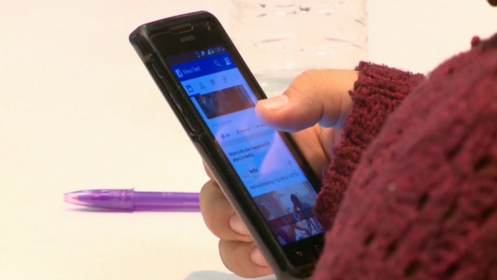 Alberta government polling for thoughts about student cellphone use [Video]