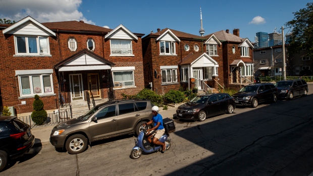 Toronto vacant home tax: councillors vote to keep program [Video]