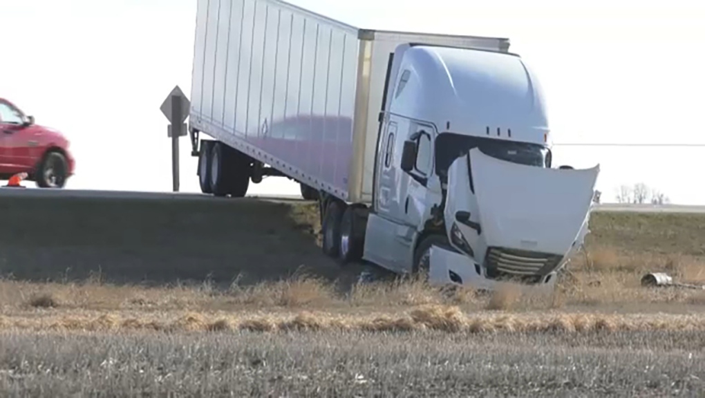 1 injured in multi-vehicle collision on Highway 22X [Video]