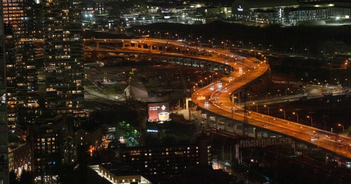 Ontario transportation minister pitches 24-hour work to speed up Gardiner construction [Video]