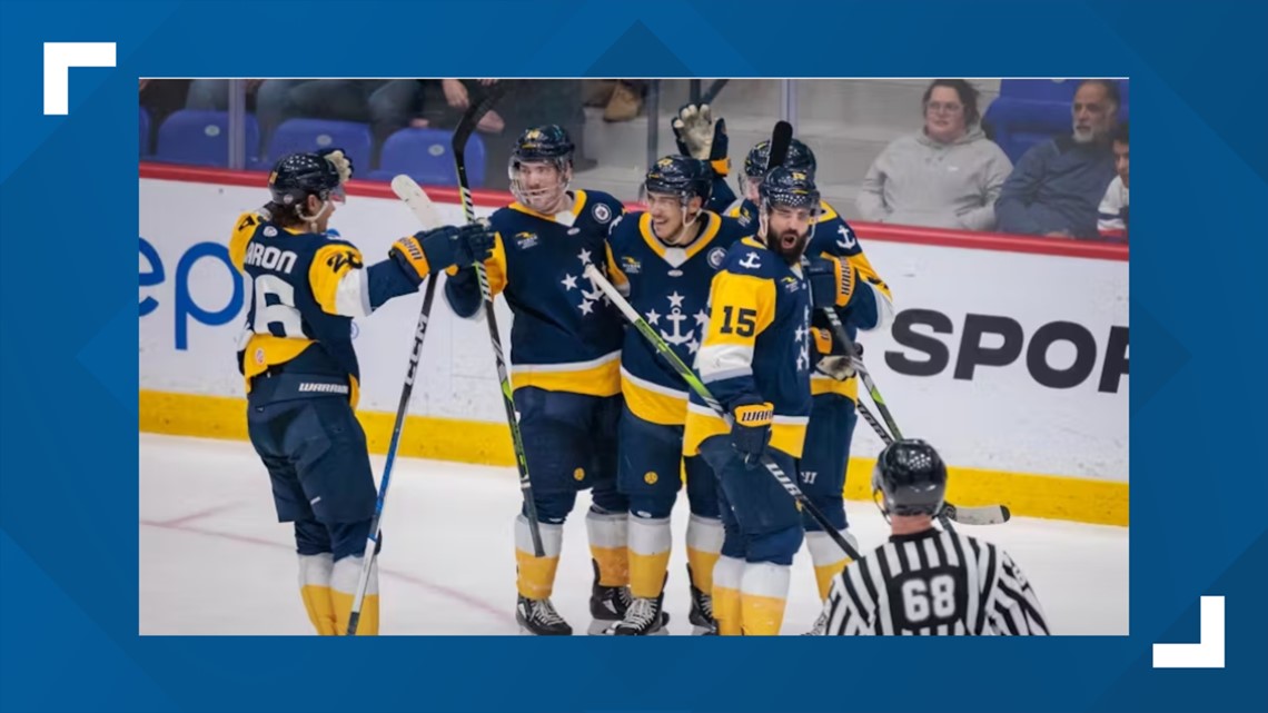 Admirals lead playoff series 2-1 after Saturday win as Game 4 comes to Scope Arena Wednesday [Video]