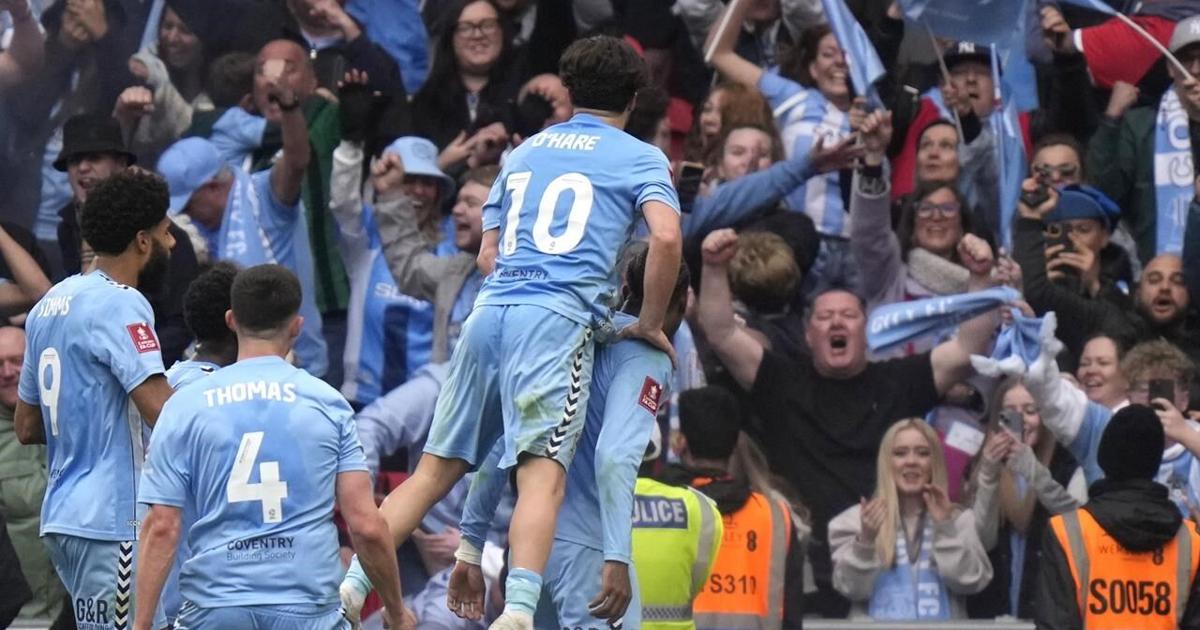 Man United escapes with shootout win after blowing 3-goal lead against Coventry in FA Cup semifinal [Video]