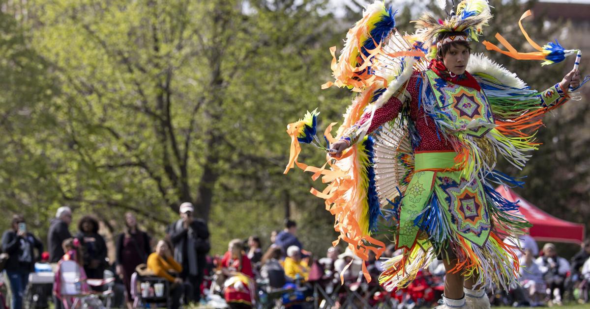 51st Powwow celebrates Native American culture, Lincoln-area graduates [Video]