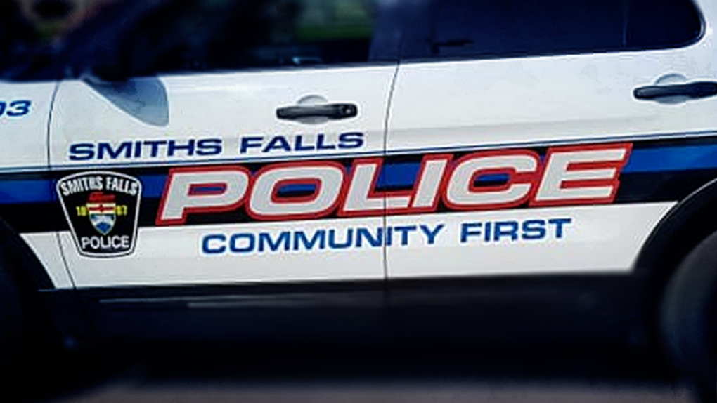 Man accused of making threats against two police officers in Smiths Falls, Ont. [Video]
