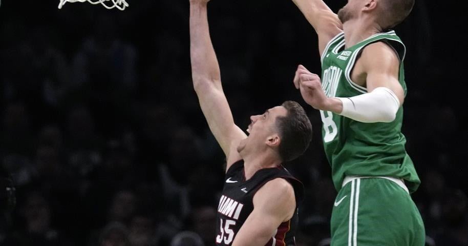Herro scores 24, Heat hit franchise playoff-record 23 3s to beat Boston and even series 1-1 [Video]