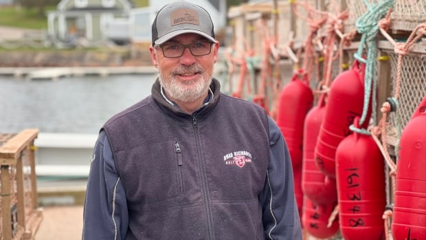 Southeastern P.E.I. lobster fishers prep for spring setting day [Video]