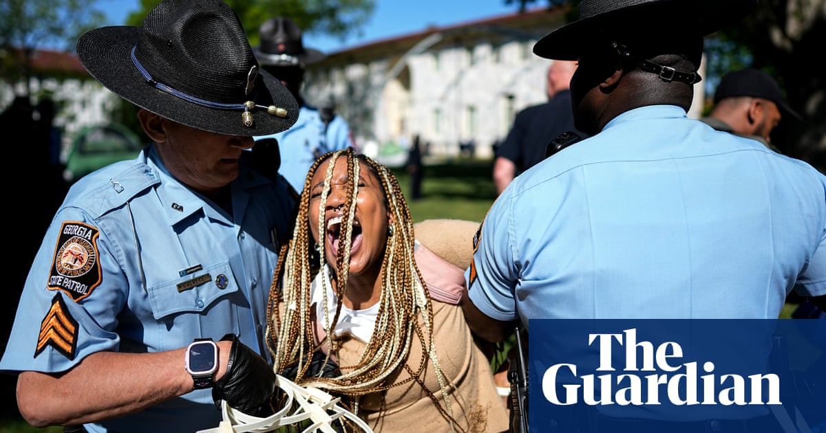 Emory University: teargas and rubber bullets reportedly used in protest crackdown  video report | US news