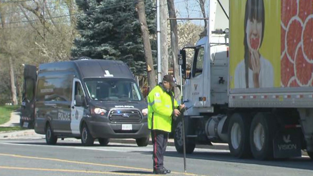 Boy hit by truck in Etobicoke suffers critical injuries [Video]