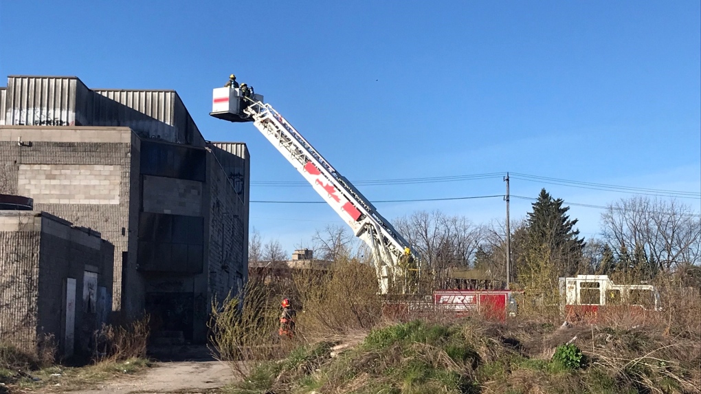 Another fire at old Robson Lang building in Kitchener [Video]