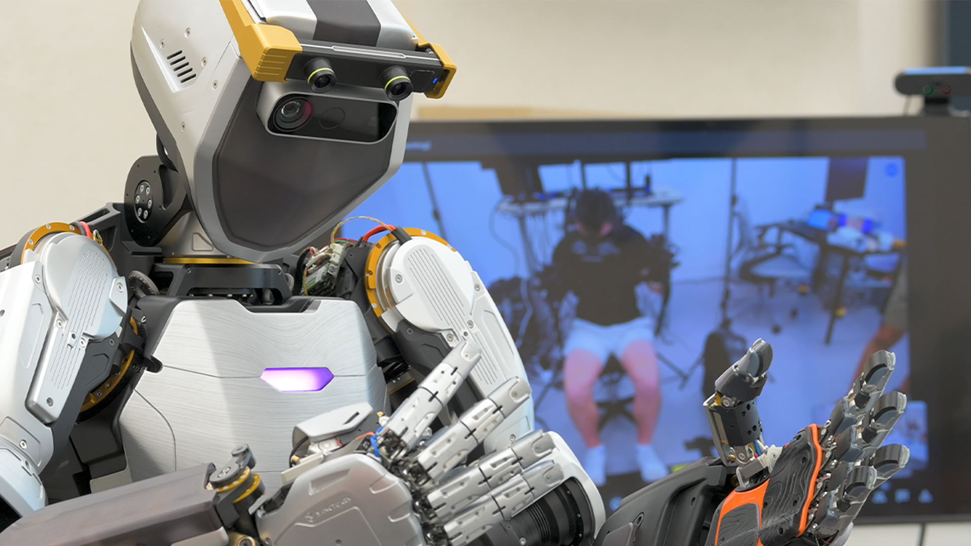 Sanctuary AI unveils its lighter, faster, and smarter Phoenix AI robot [Video]